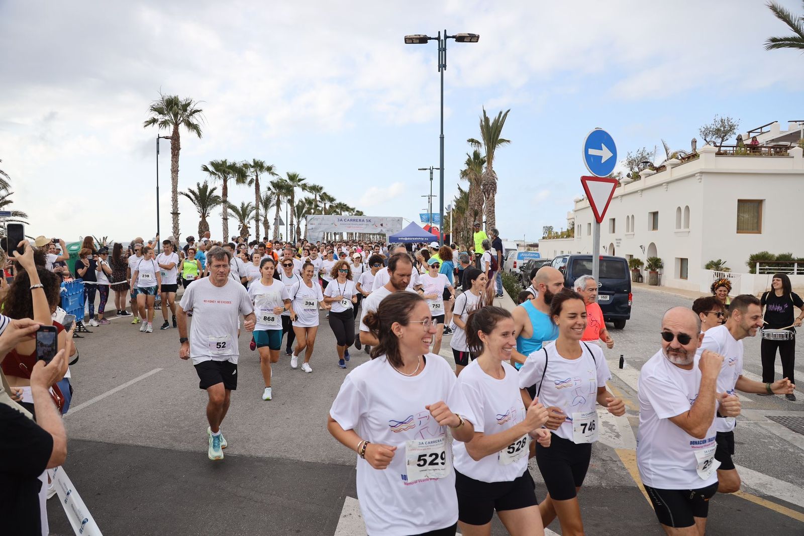 Las fotos de la 3ª carrera solidaria Memorial Vicente Granados en Málaga