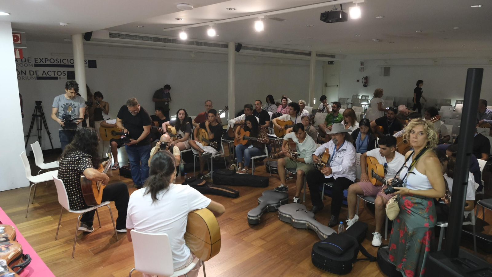 Curso de Guitarra Flamenca de Tomatito dentro de los Cursos de Verano de la UAL, en imágenes