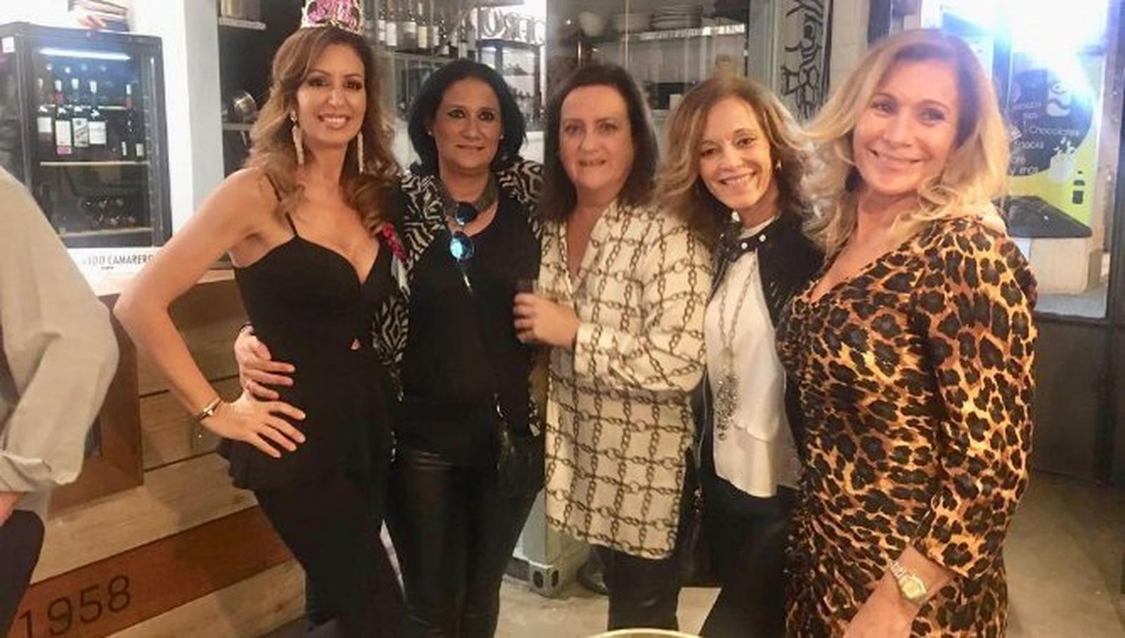 Soco Ascorve, Natalia Melero, María Amaya, Paqui Calderon y Maru Varela, durante el festejo.