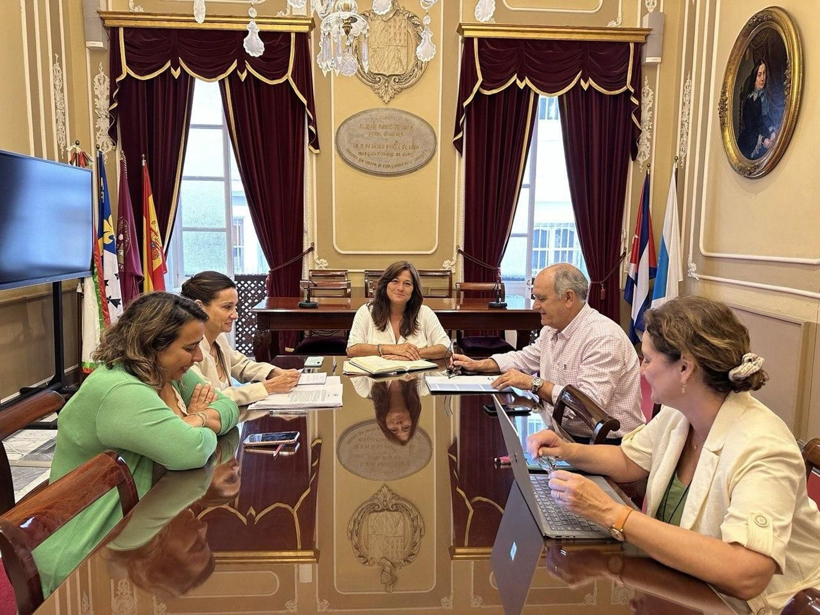El Consejo de Administración de Procasa, en su reunión de este viernes.