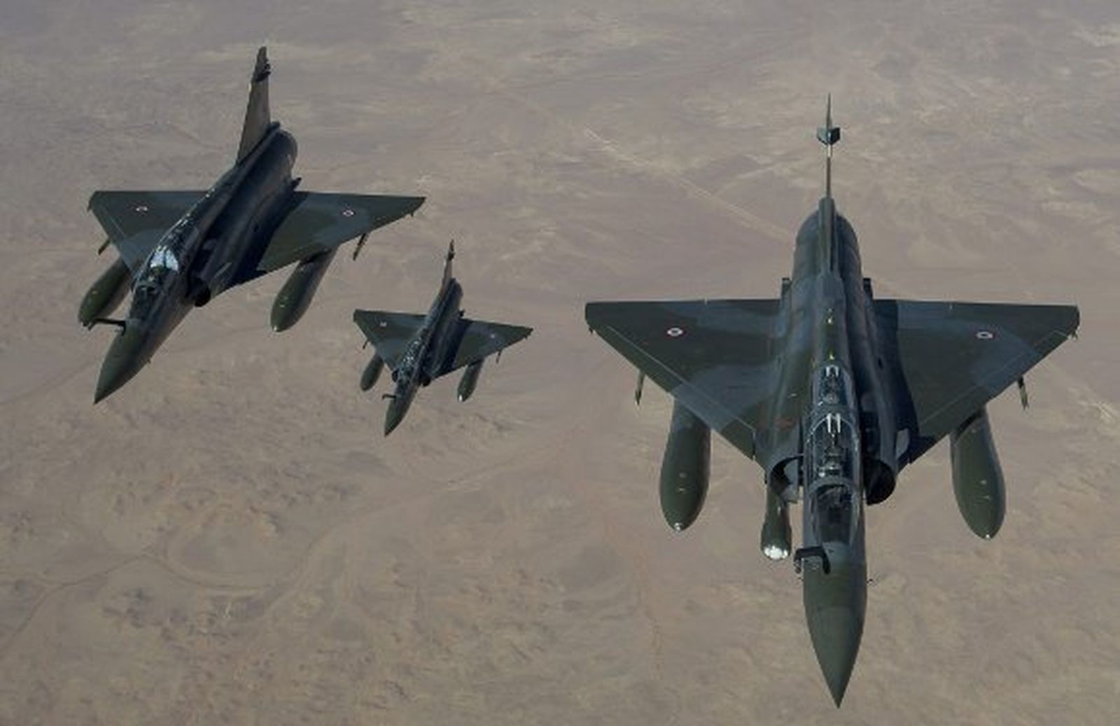 La aviación francesa bombardea varios bastiones islamistas en Mali