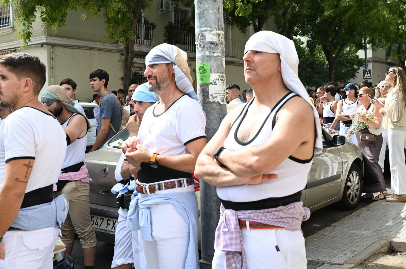 Las mejores imágenes de la salida de la Virgen de la Paz desde la Parroquia de San Sebastián