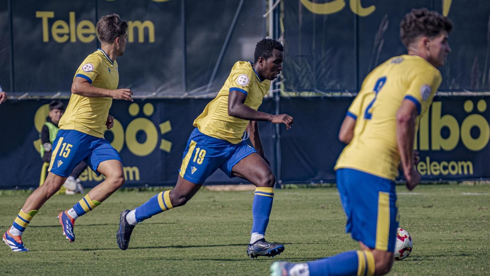 Las imágenes del partido entre Cádiz Mirandilla y La Balona.