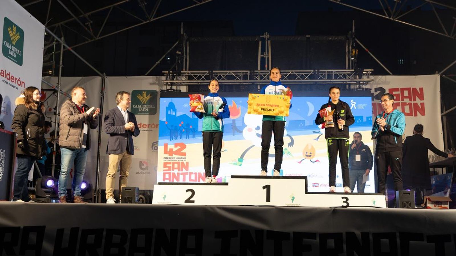 En imágenes: más de 1700 participantes en la Carrera Infantil de San Antón