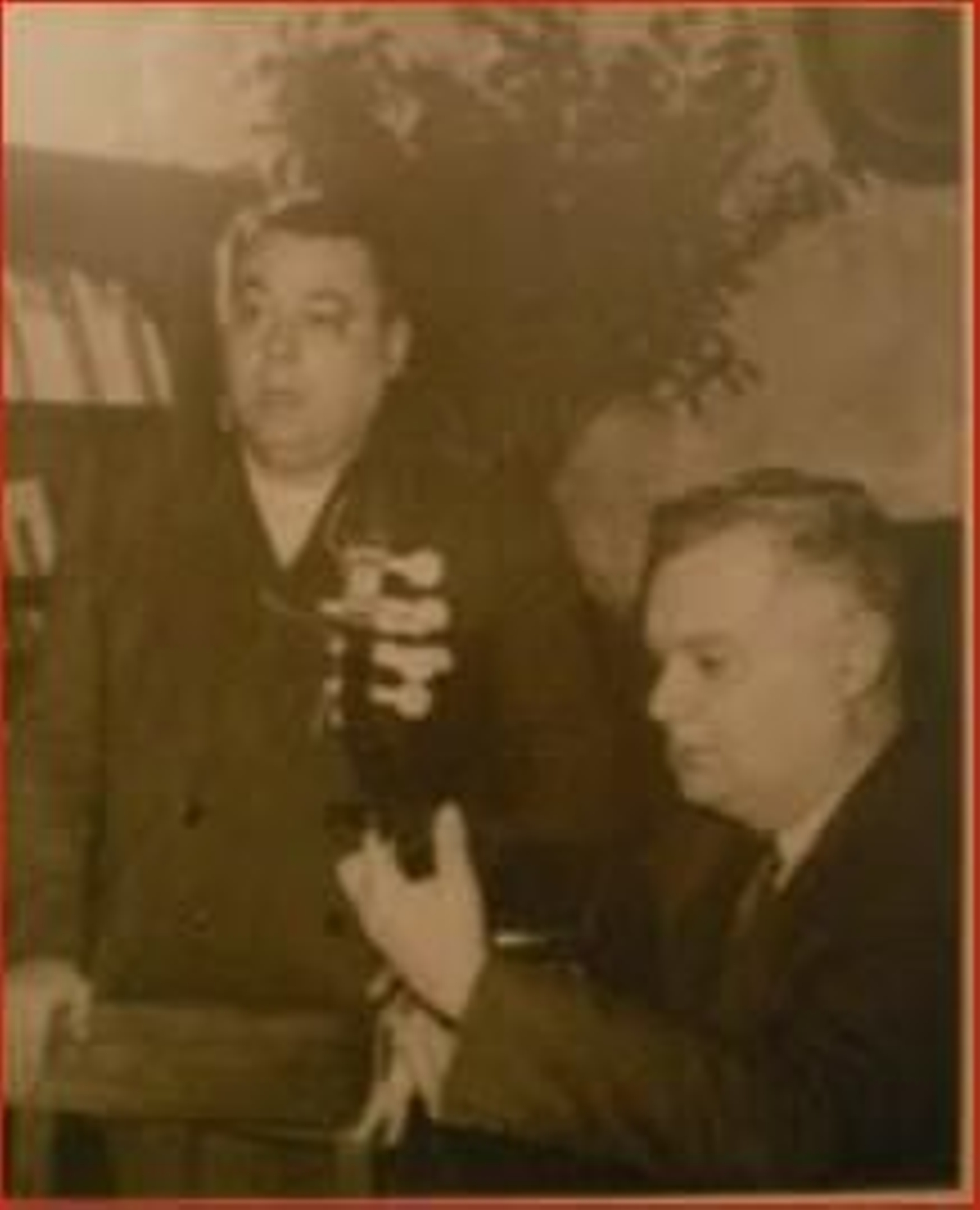 4. El Moreno de Paymogo, acompañado por Rafael Rofa. 4. El Moreno de Paymogo, acompañado por Rafael Rofa.