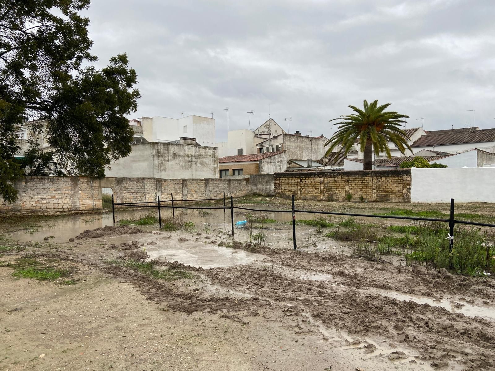 Actual aspecto de la Plaza de España de Moriles.