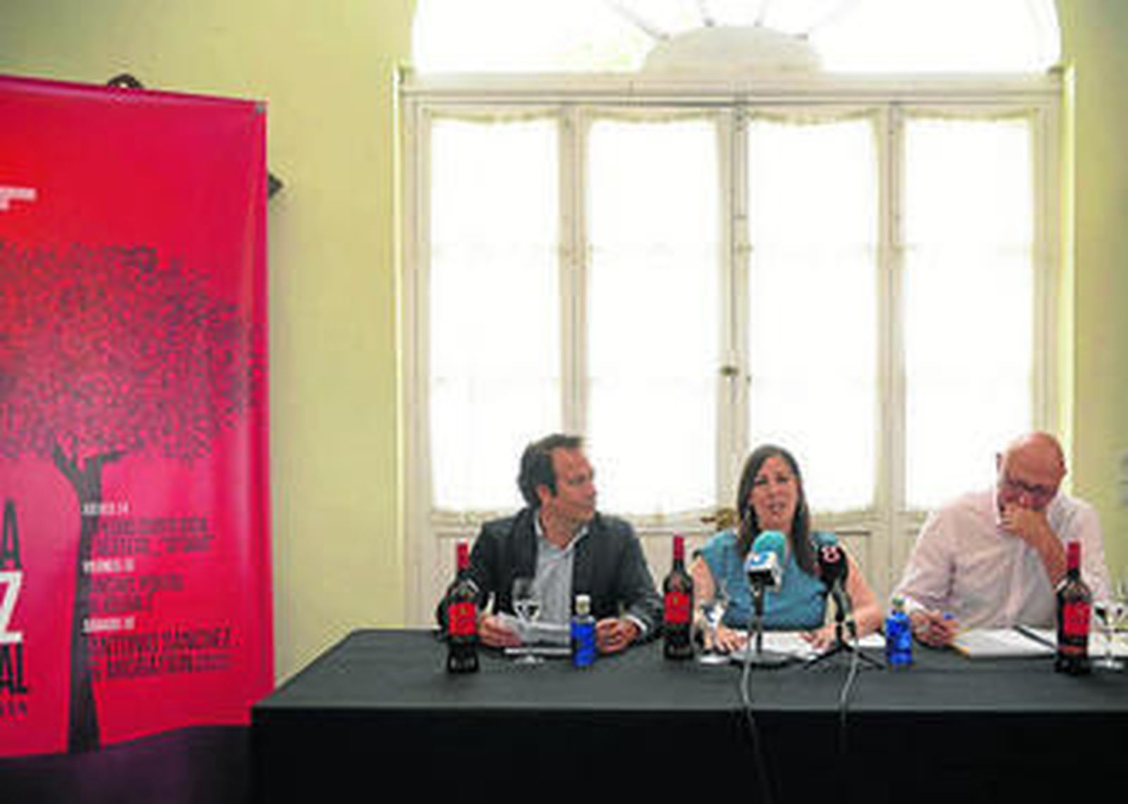 La presentación del festival, ayer en la bodega de Mora de Osborne.