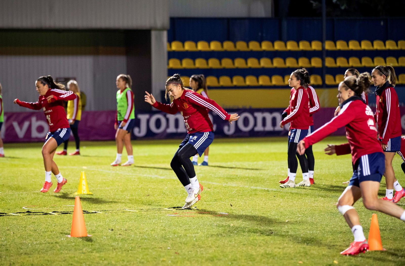 Un entrenamiento de la selección española femenina.