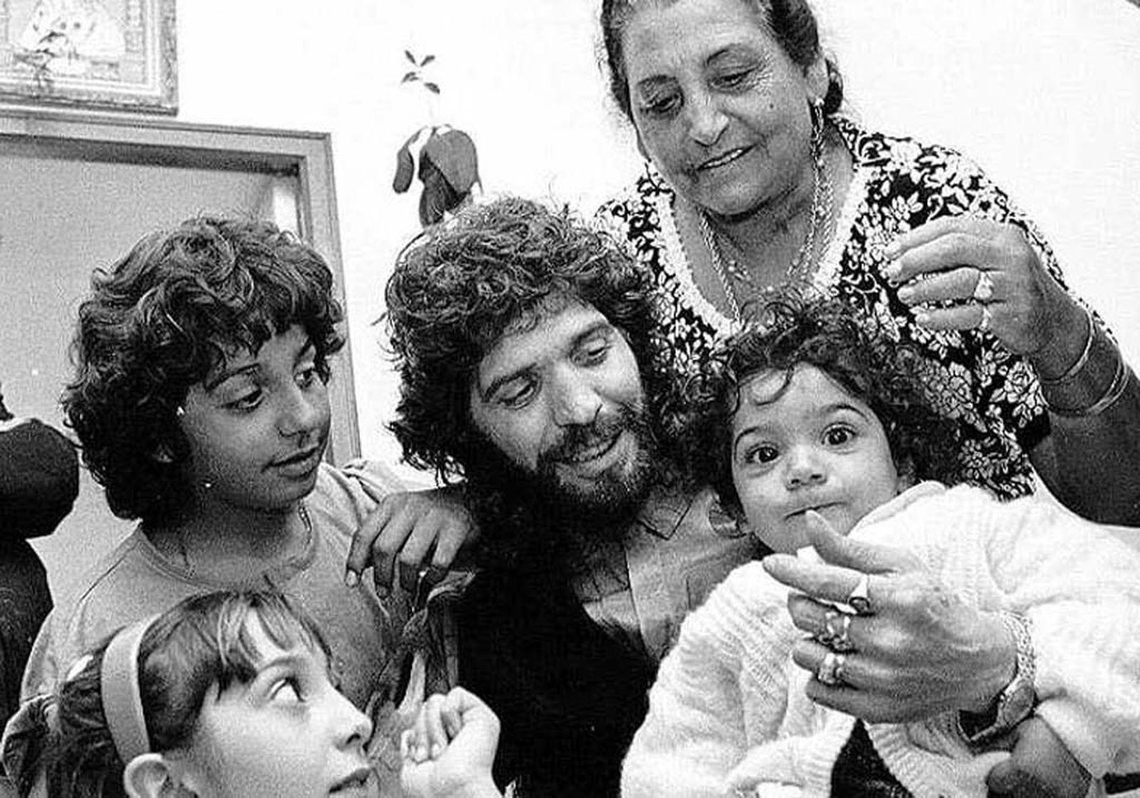 1992 hace 25 añosCamarón de la Isla regresa a La Línea