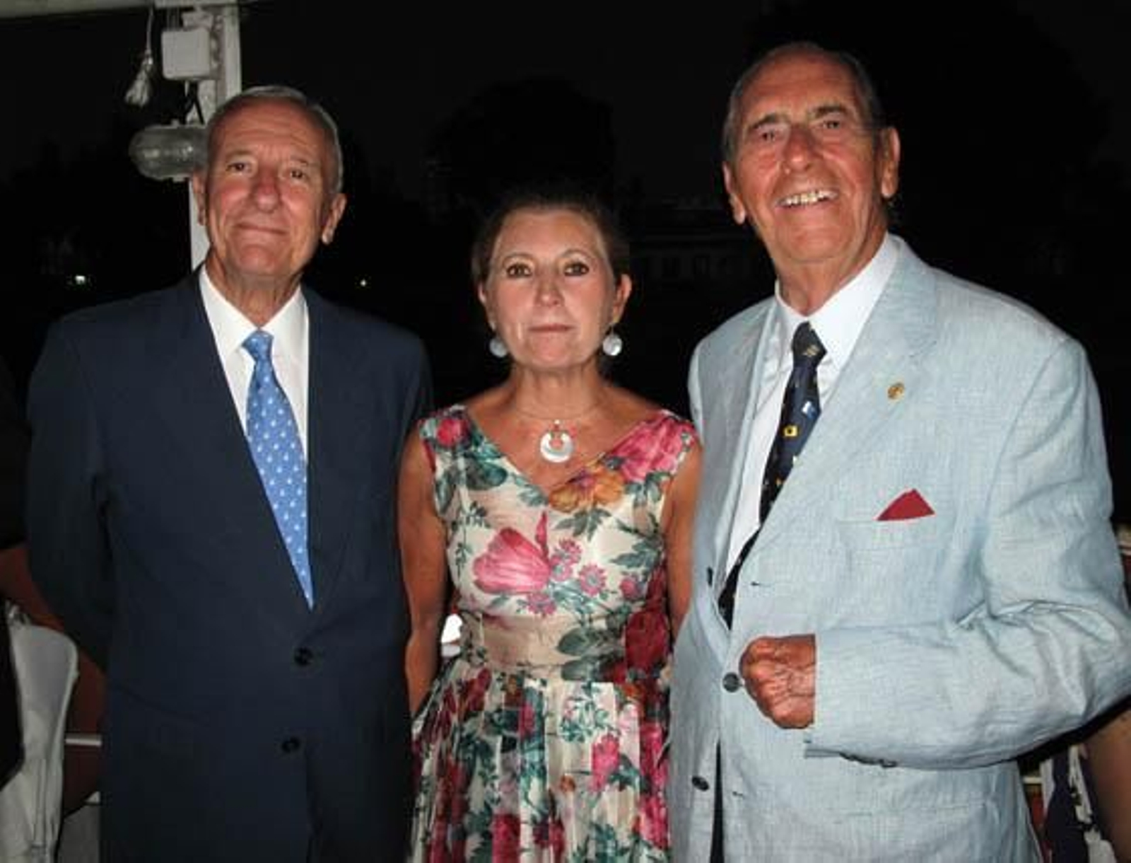 Enrique Carmona, Cristina Pujol y Guillermo Giménez, abogado marítimo.

Foto: Victoria Ramírez