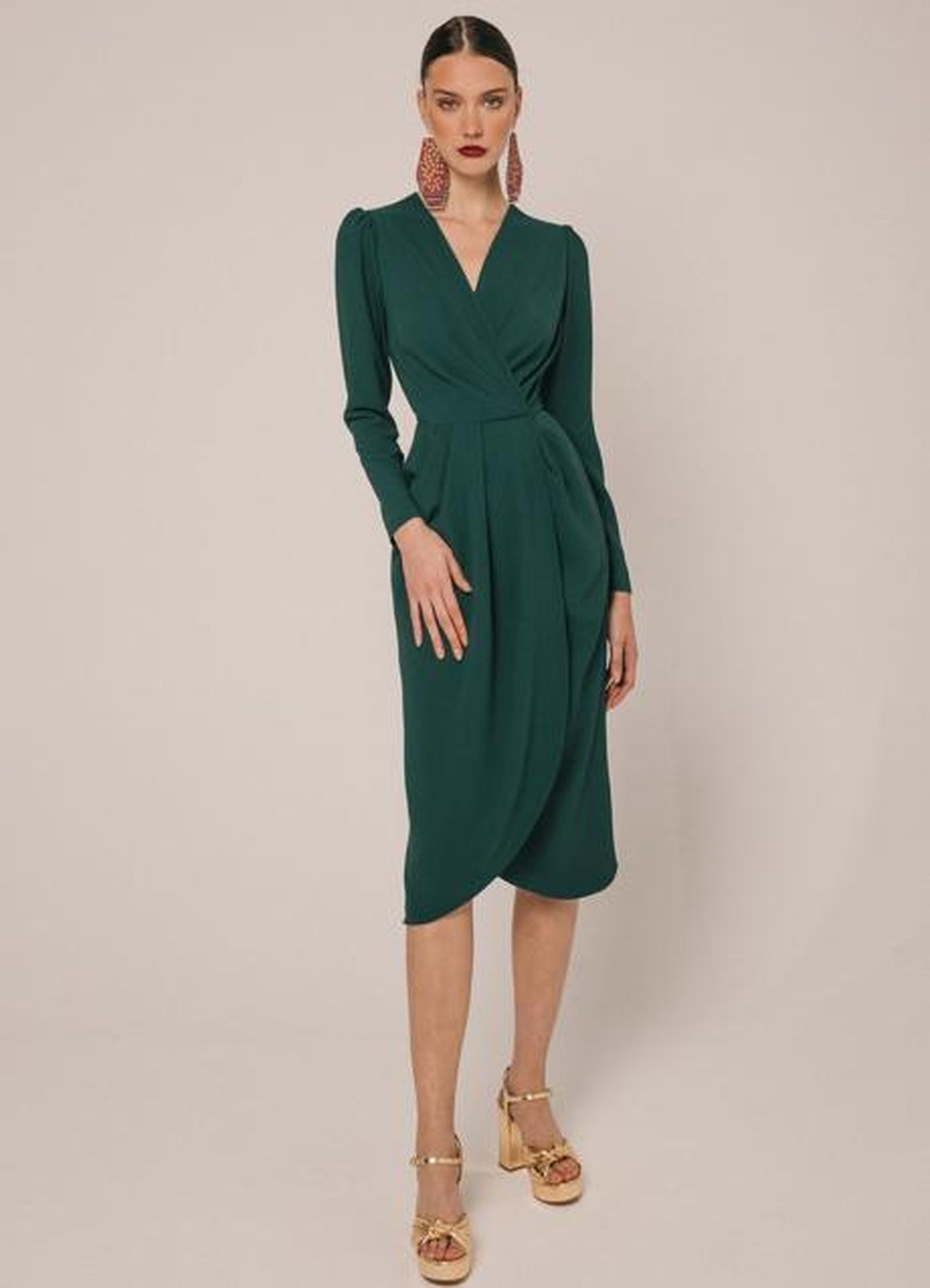 Diseño lucido por Doña Letizia en el catálogo virtual de Cherubina.