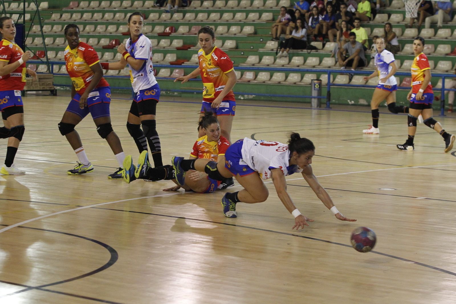 Fotogalería 'guerreras de balonmano'. Entrenamiento Selección Española