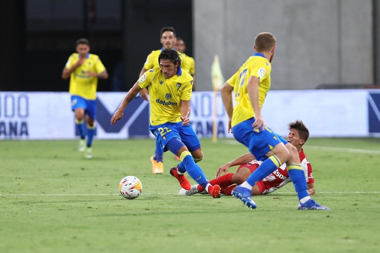 Las imágenes del Cádiz-Atlético del Trofeo Carranza.