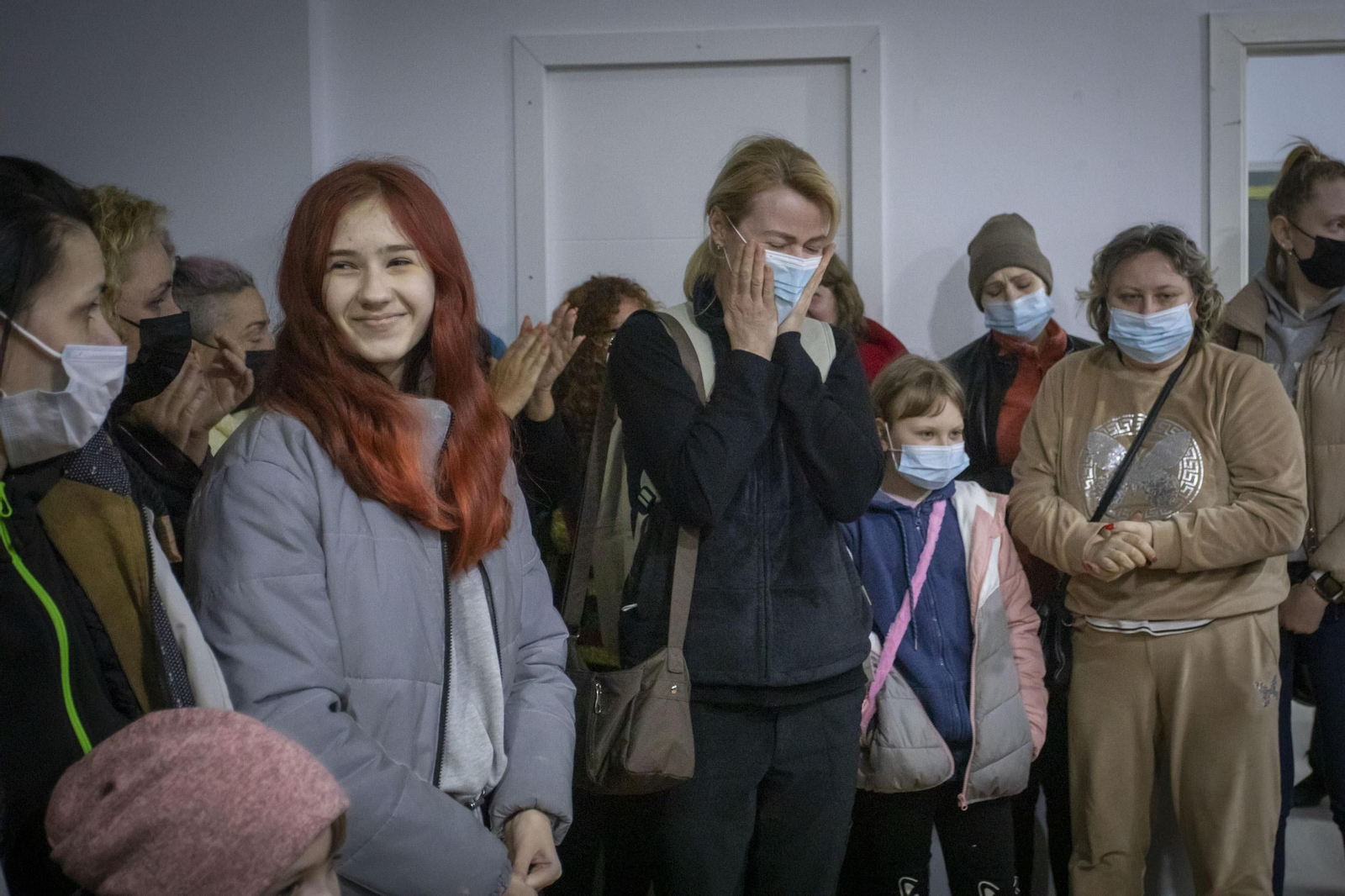 Imágenes del recibimiento en Chiclana a un grupo de refugiados ucranianos
