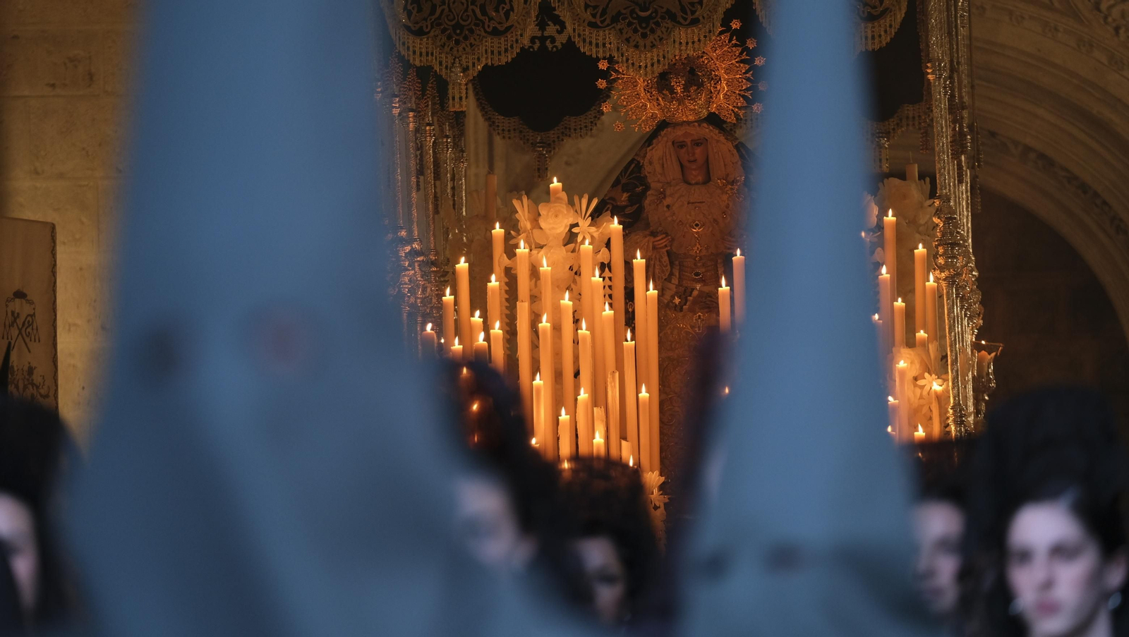 Procesión de Estudiantes en Almería, en imágenes