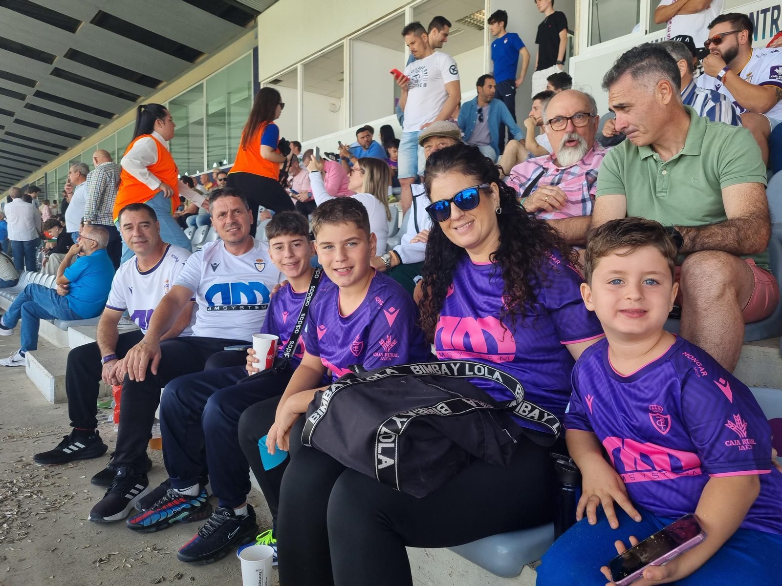 La afición lagarta en el empate entre el Real Jaén y UD Melilla, en imágenes