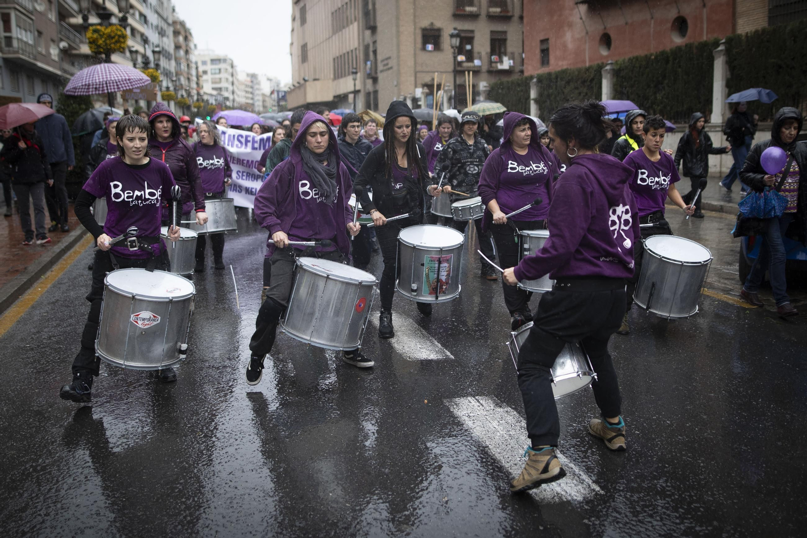 Las mejores imágenes de la manifestación del 8M en Granada
