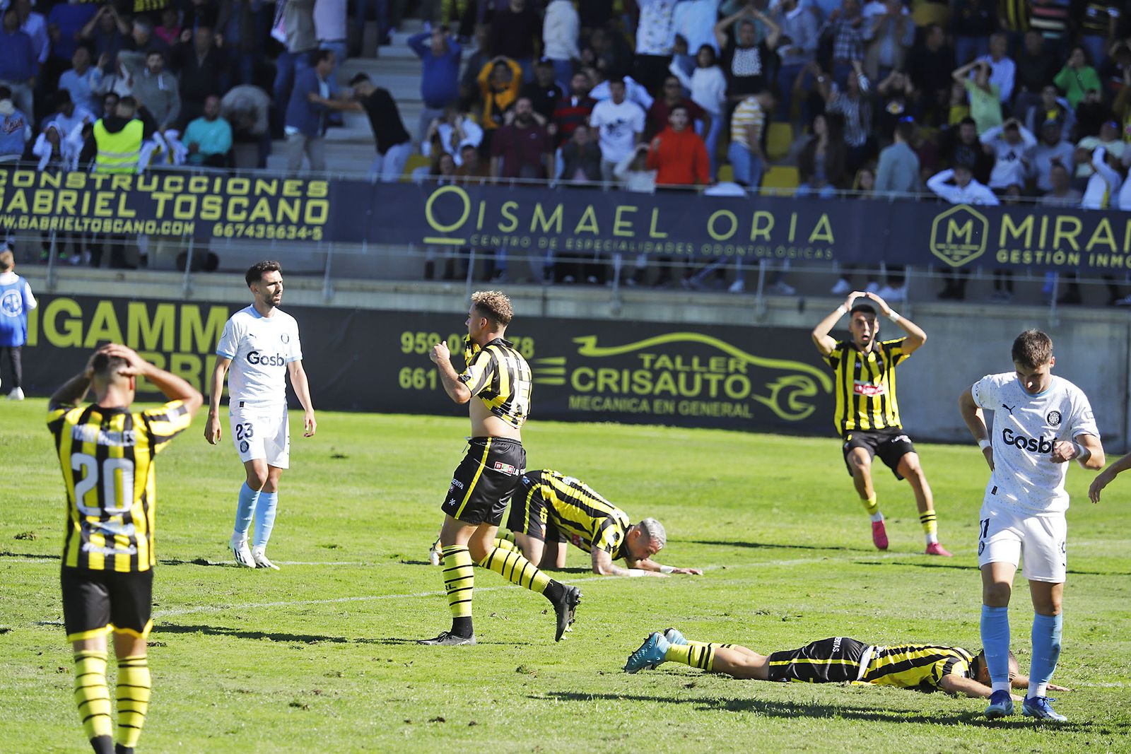 Imágenes del encuentro de Copa del Rey entre el San Roque de Lepe y el Girona