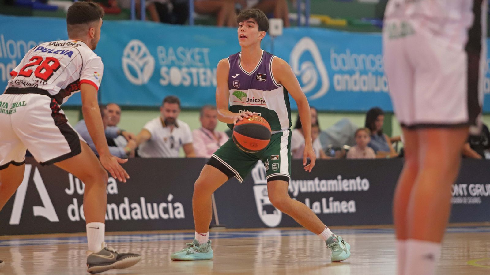 Las mejores fotos del Unicaja - CB Granada en La Línea
