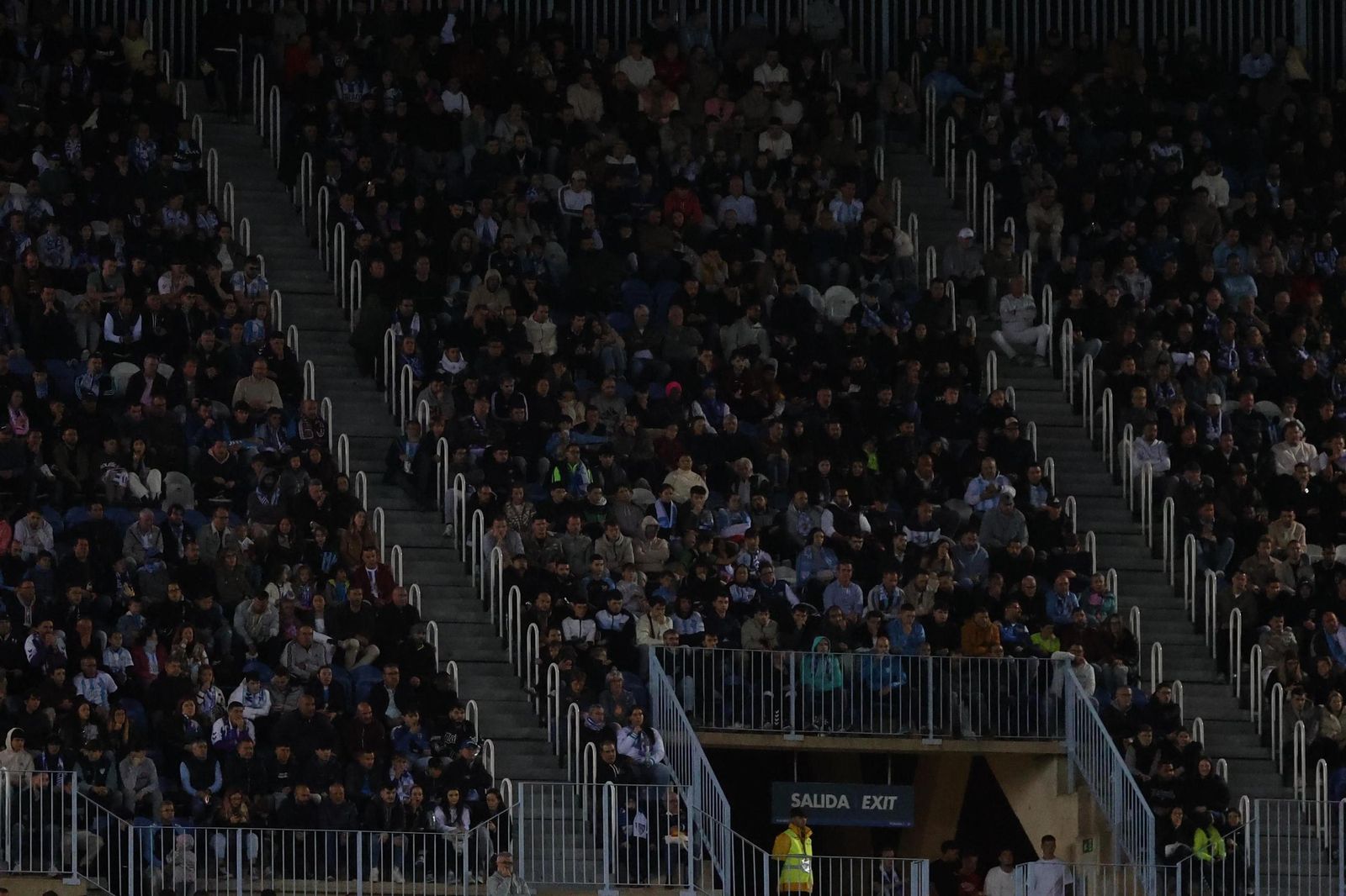 Búscate en las gradas en el Málaga-Deportivo