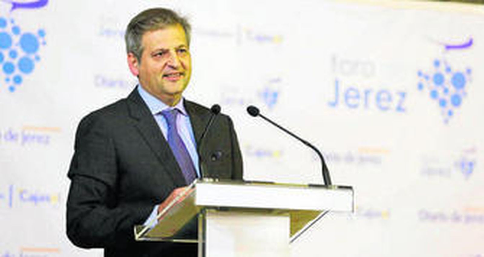 El consejero delegado de Williams & Humbert, Jesús Medina, ayer durante su intervención en el Foro de Jerez.