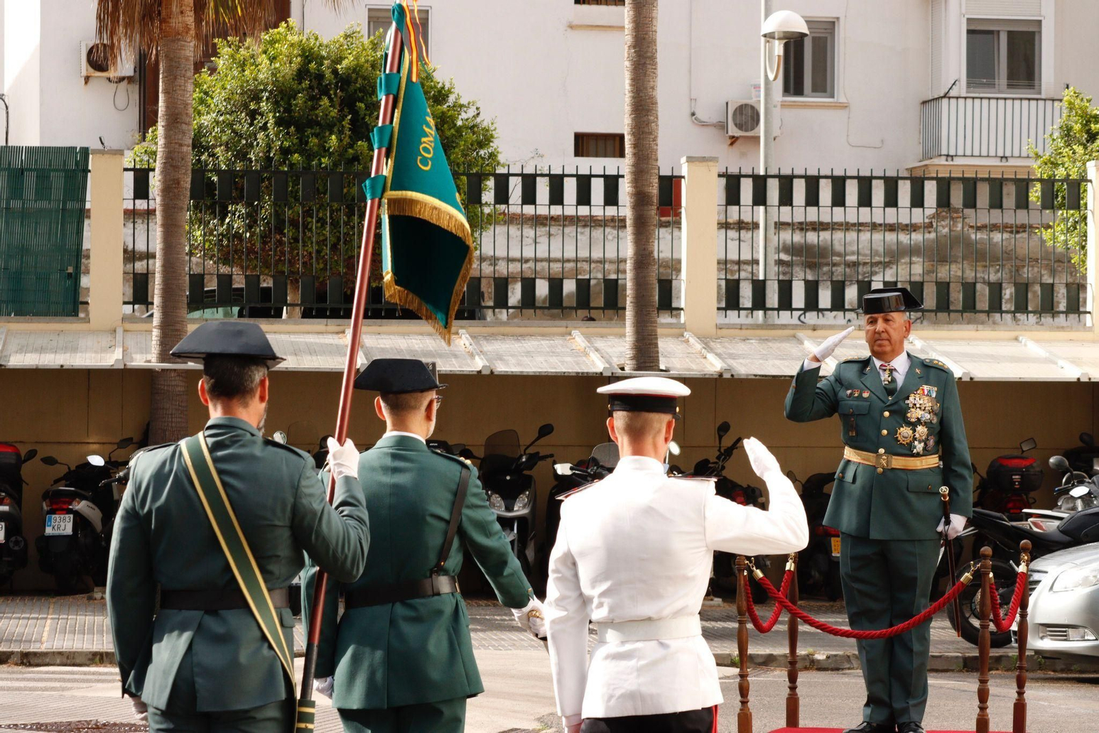 Imágenes del 179 aniversario de la Guardia Civil en Cádiz