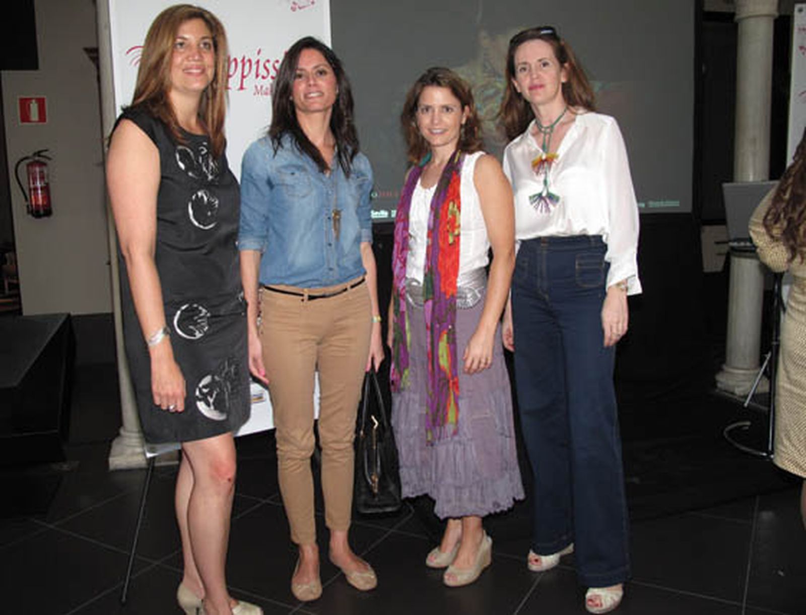 Laura Núñez de Arce (Grupo Joly), María José Malo y Laura Tapias, usuarias de 'Wappíssima',  y la arquitecto Myriam Hurtado, diseñadora de MYHO.

Foto: Victoria Ramírez