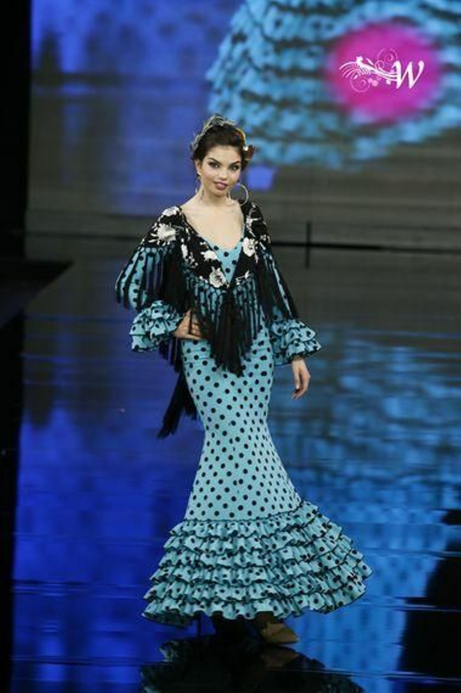 Yolanda Moda Flamenca soprende con 'Firmamento', así es su nueva colección para Simof 2020