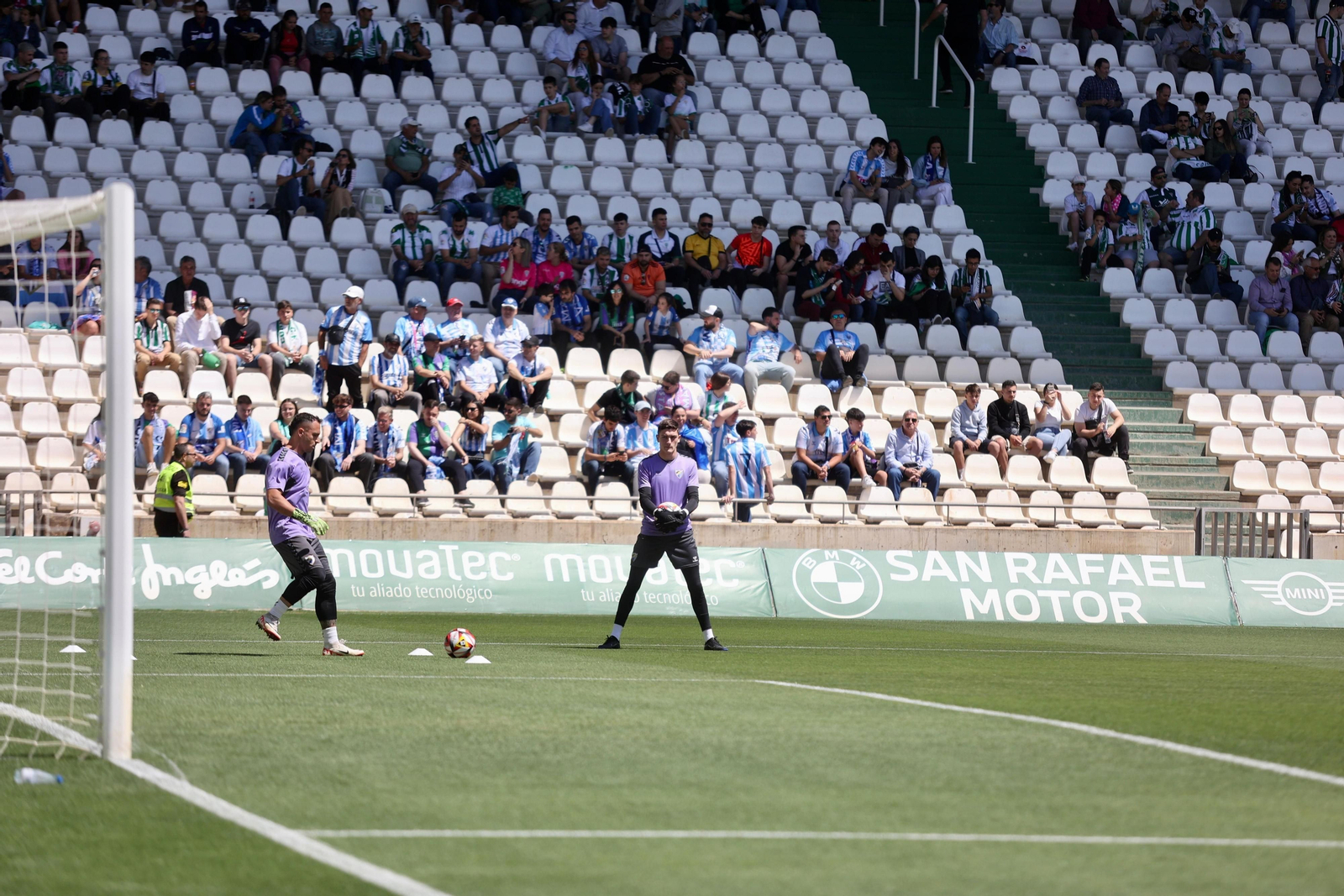 Búscate en el Córdoba - Málaga CF en las gradas de El Arcángel