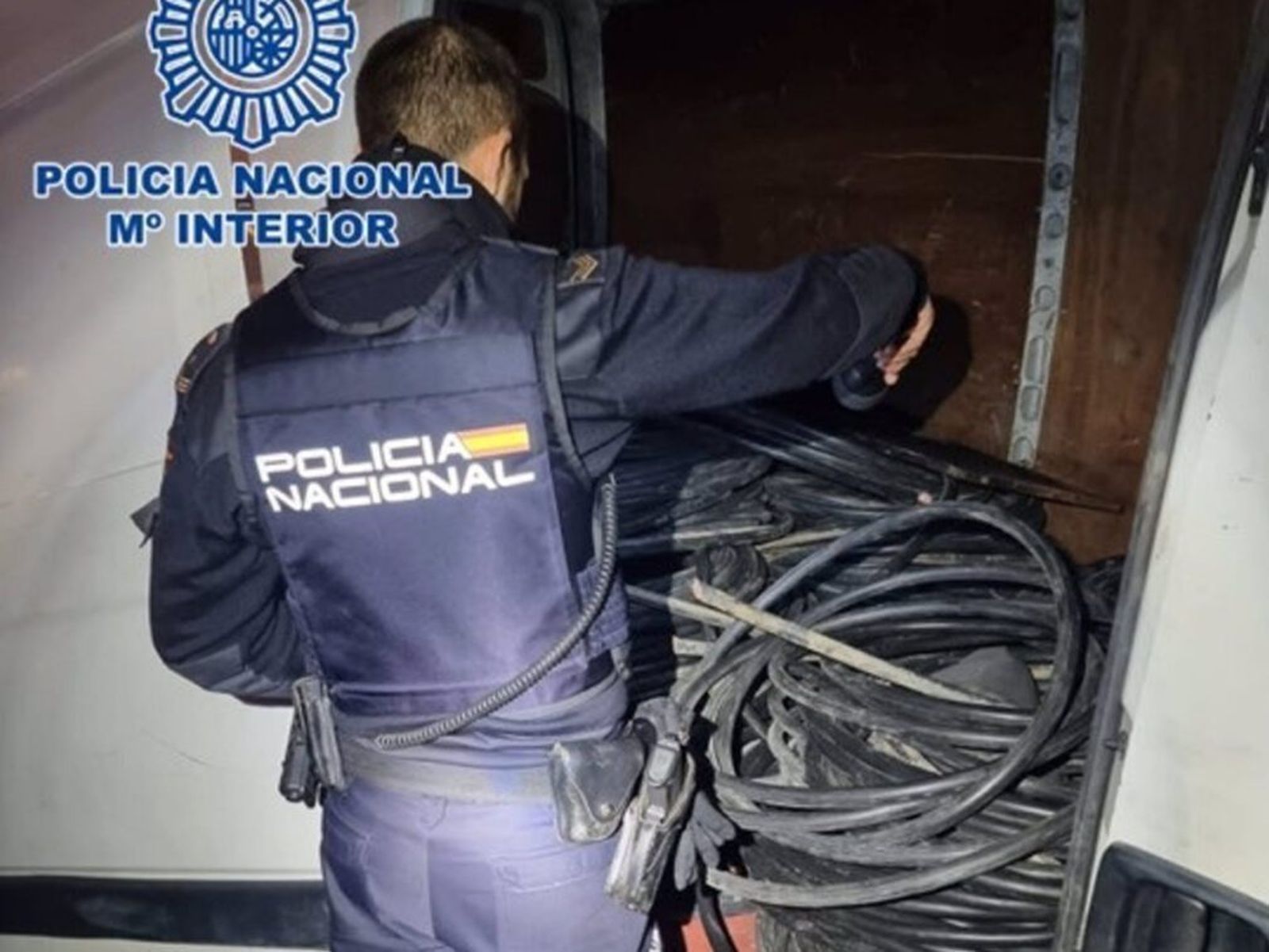 Cansado de que le roben instala un GPS al cable de cobre y localiza el material con la Policía en Almería