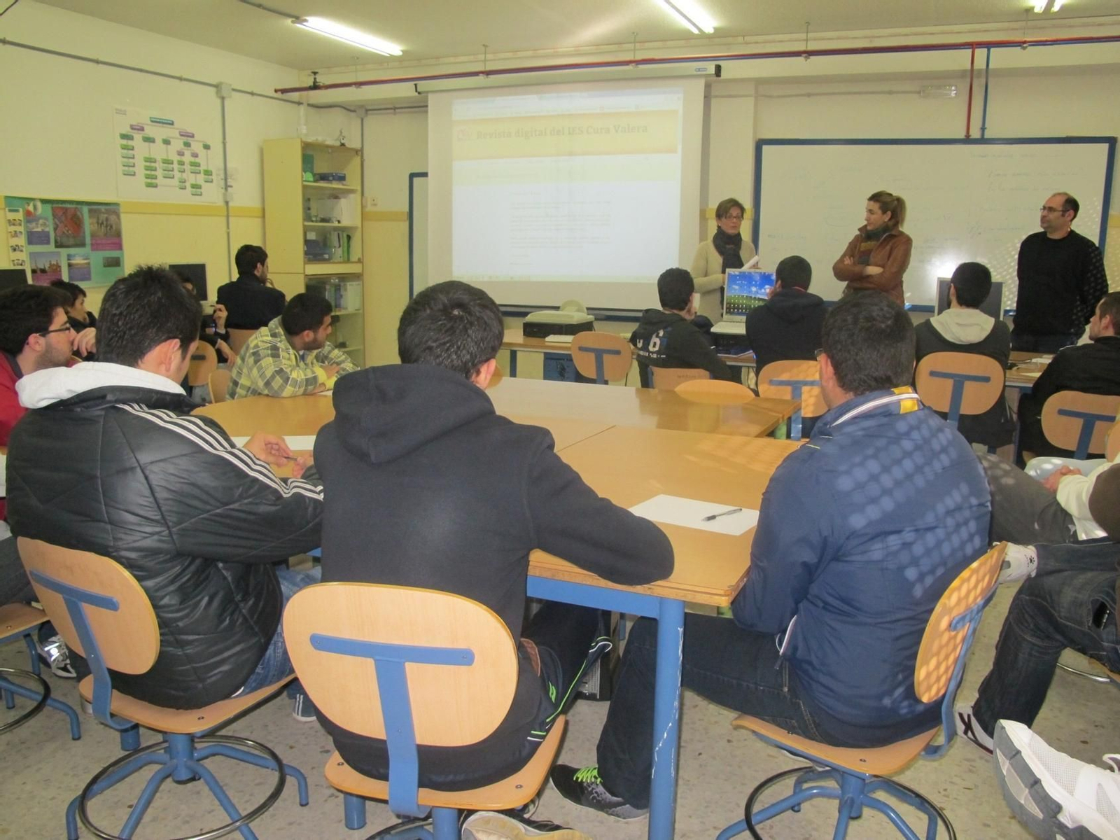 Los alumnos del IES Cura Valera de Huércal-Overa no volverán a las clases hasta el próximo 8 de enero.