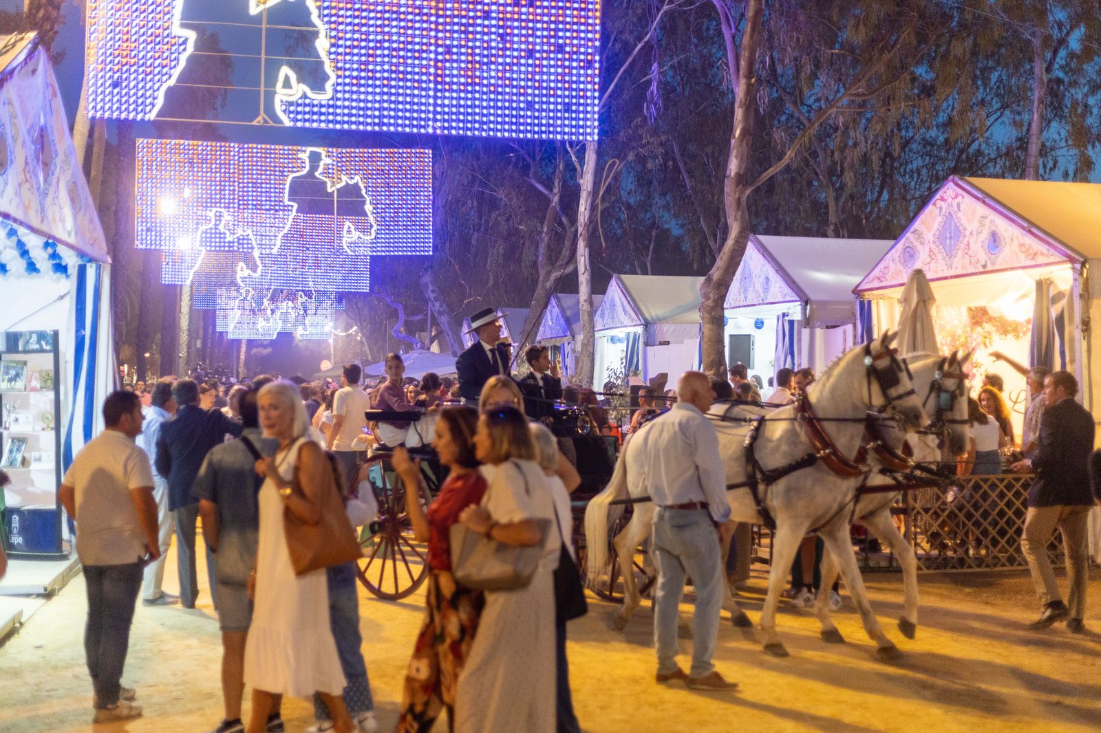 Feria del Caballo 2023: imágenes del ambiente de la noche del jueves