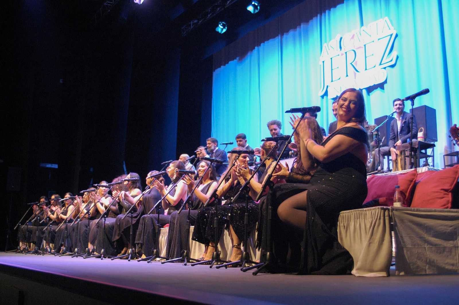 Fotos del recital 'Así canta Jerez en Navidad' en La Línea