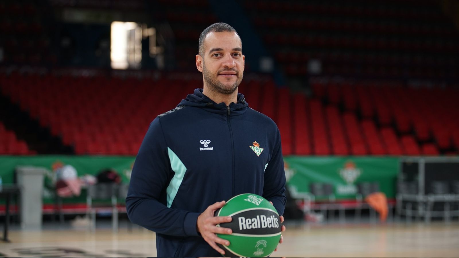 Bruno Savignani posa en San Pablo.