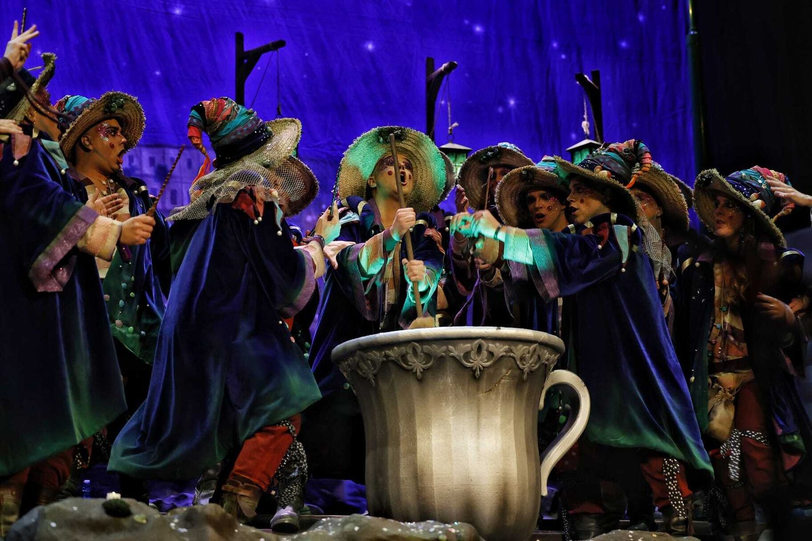 La comparsa 'El embrujo de Cádiz'