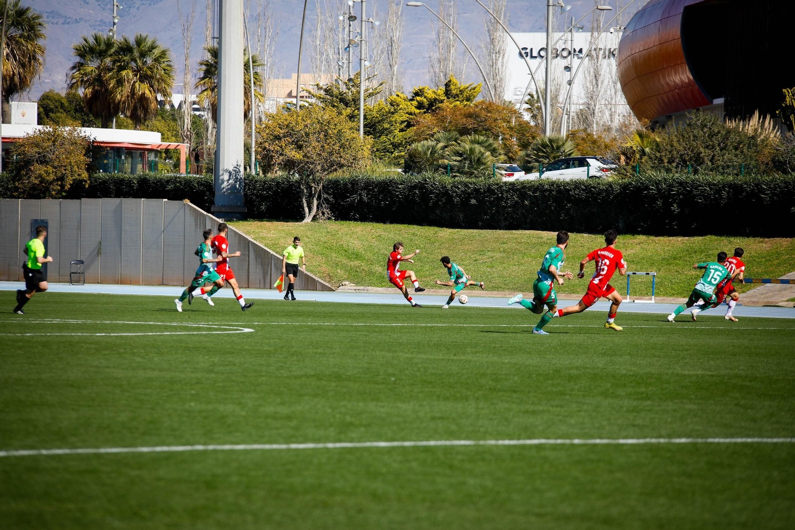 Las imágenes de Segunda RFEF entre Almeria B y recreativo de Granada