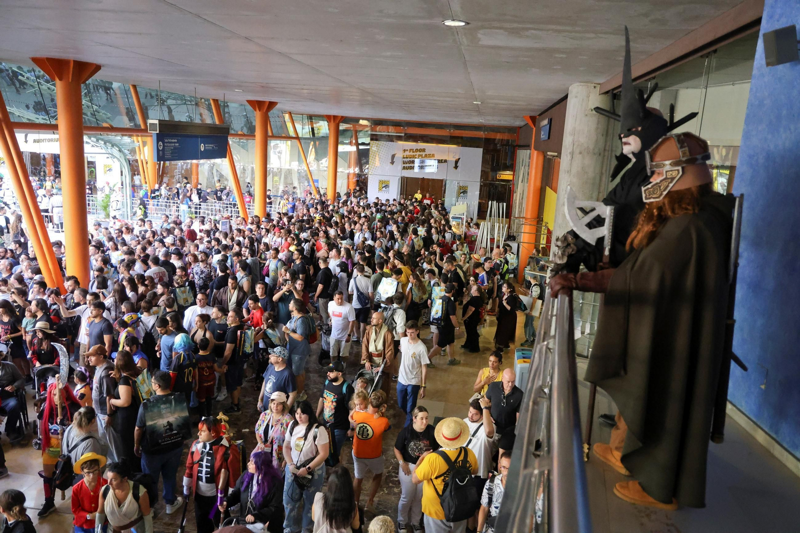 Colas en el Palacio de Ferias.
