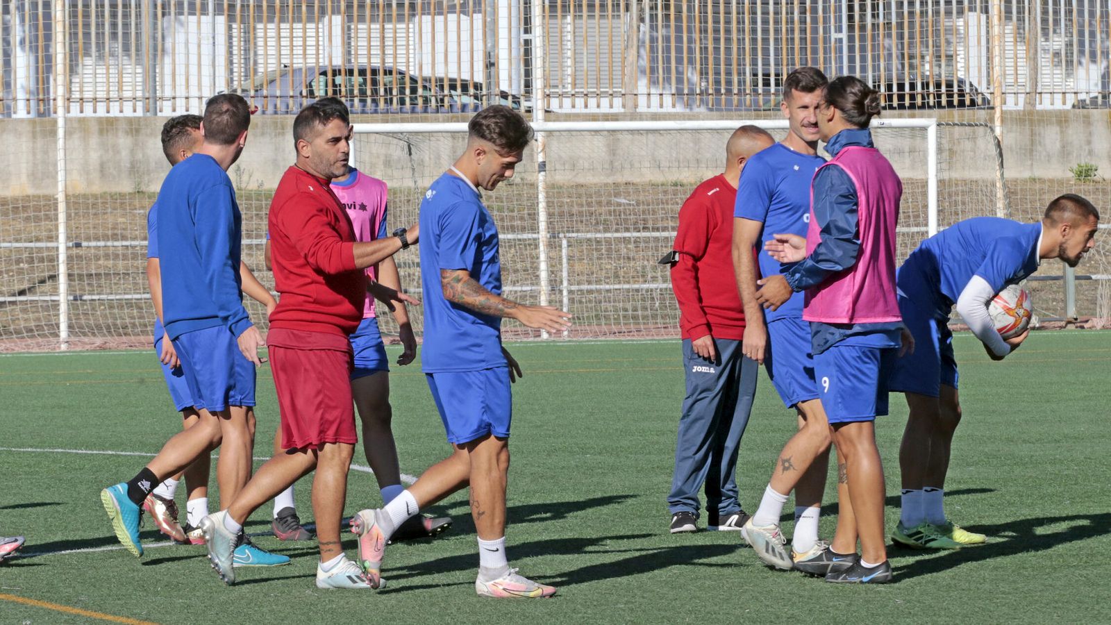 Emilio Fajardo recupera a Joselillo tras cumplir la sanción de dos partidos.