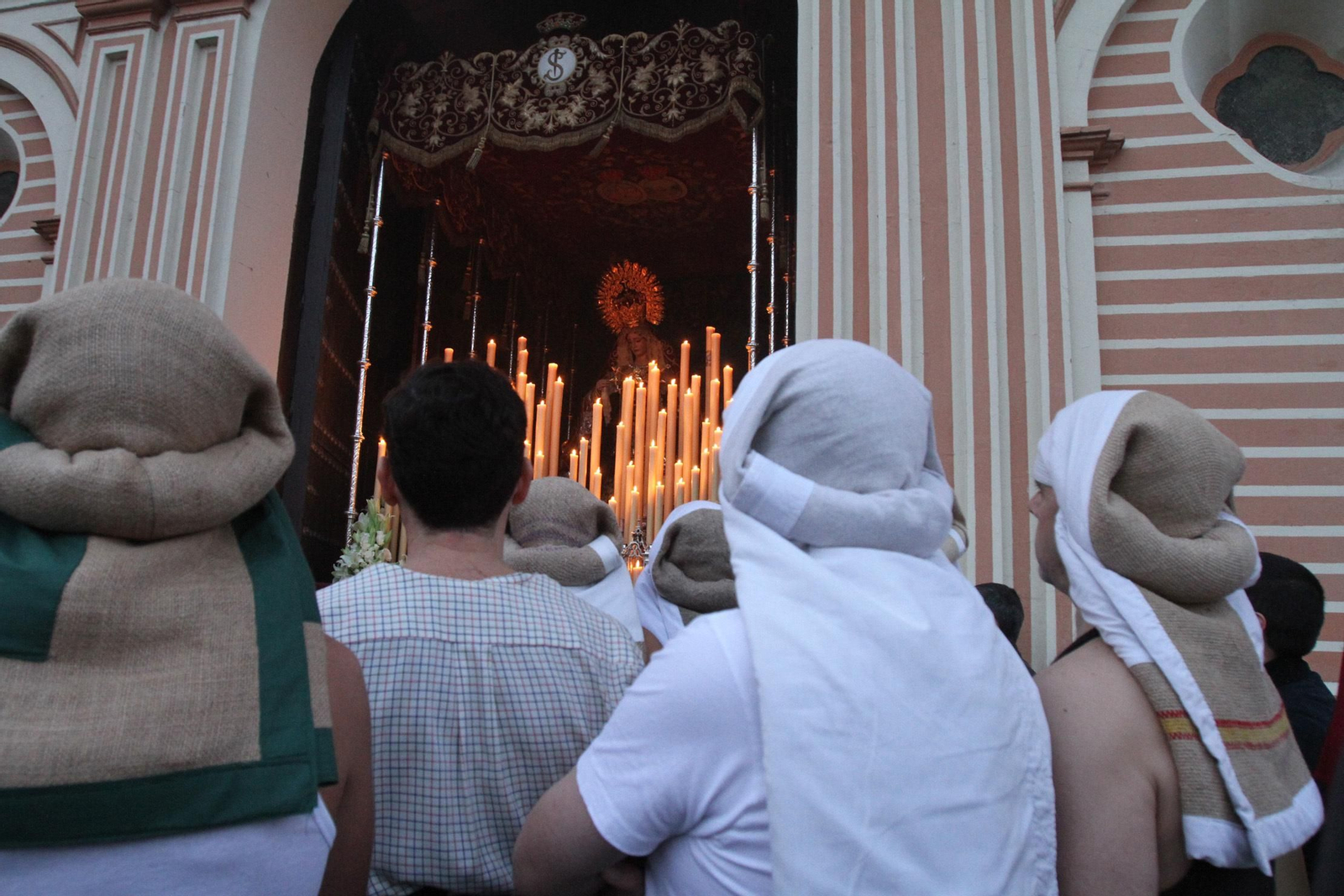 Salida de la titular de Los Judíos de la catedral.