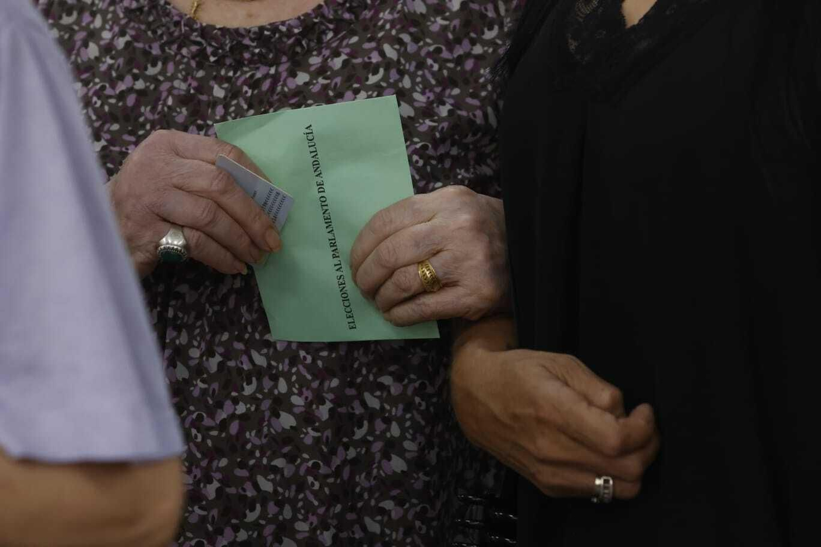 Votaciones en un colegio electoral Votaciones en un colegio electoral