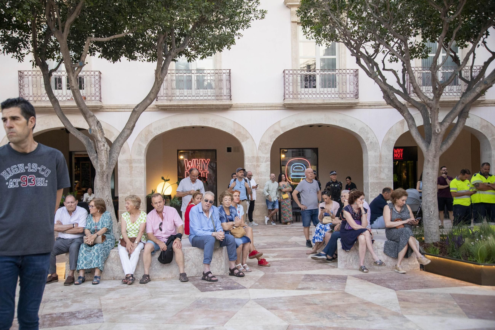 Las imágenes de la inauguración de la Plaza de la Constitución en Almería
