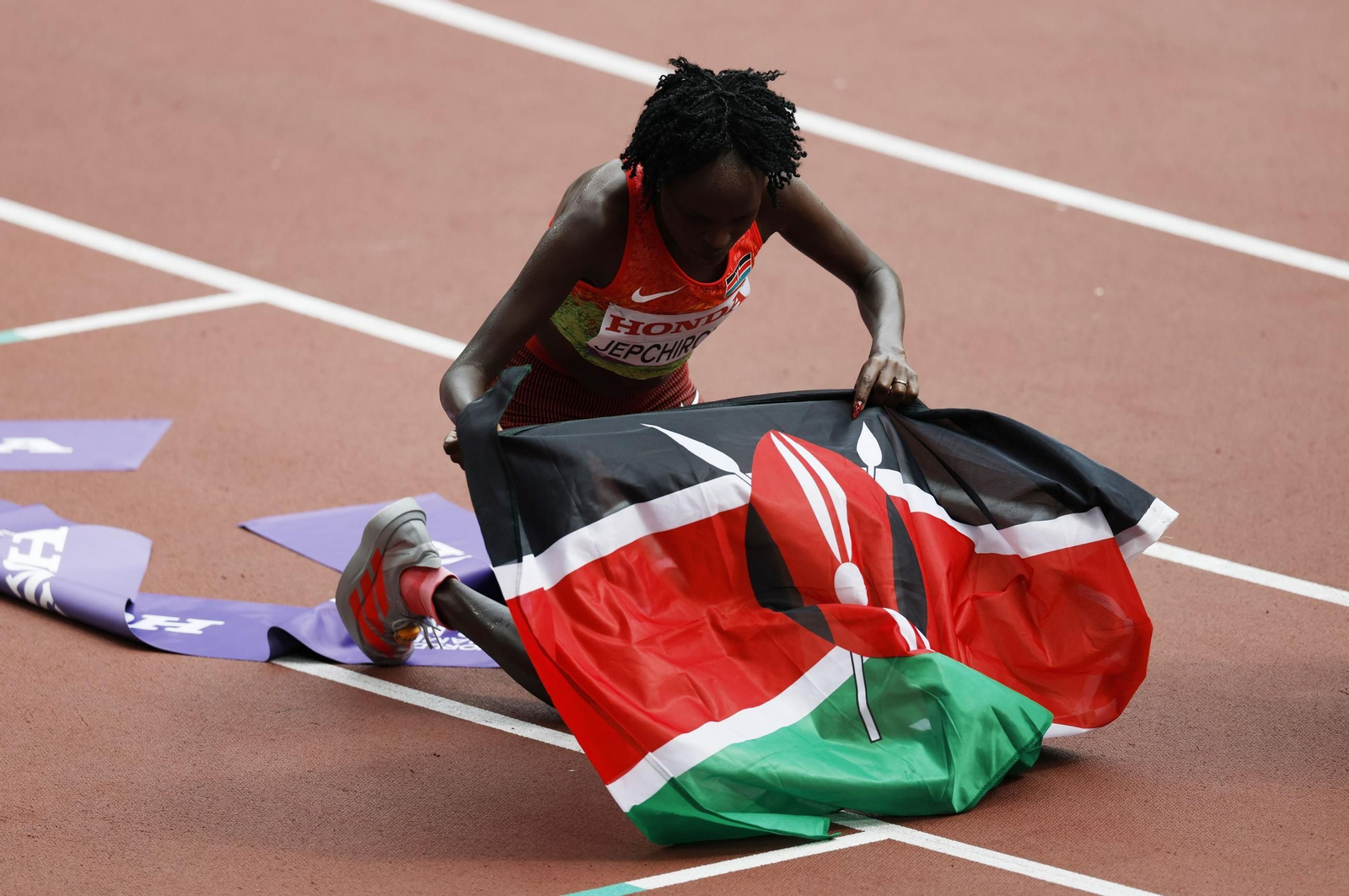 Las mejores imágenes del triunfo de Seville en 100 metros y del resto del Mundial de atletismo