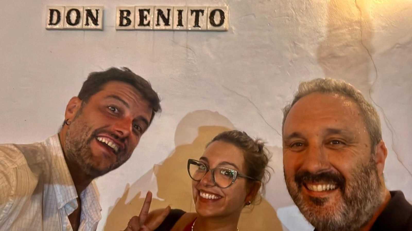 Ana Guerra en el bar Don Benito.