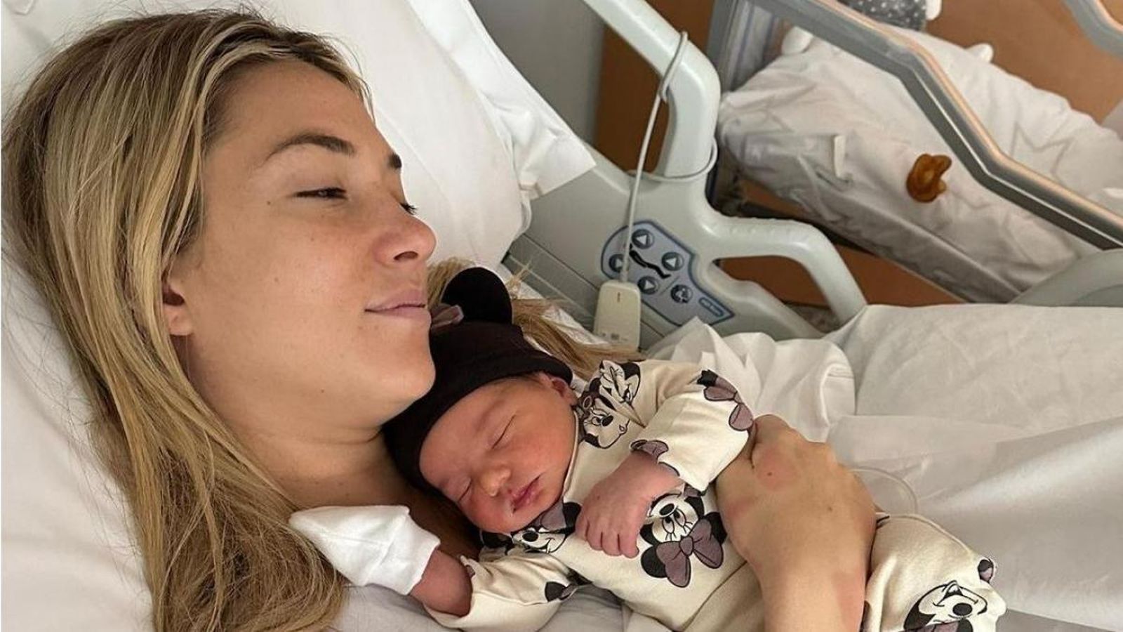 Alice Campello junto a su hija Alice Campello junto a su hija