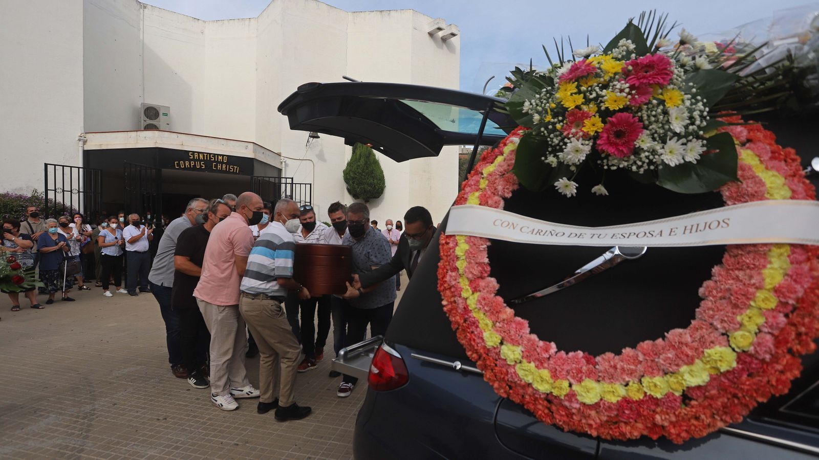 Fotos del último adiós a Juan Antonio García León en Algeciras