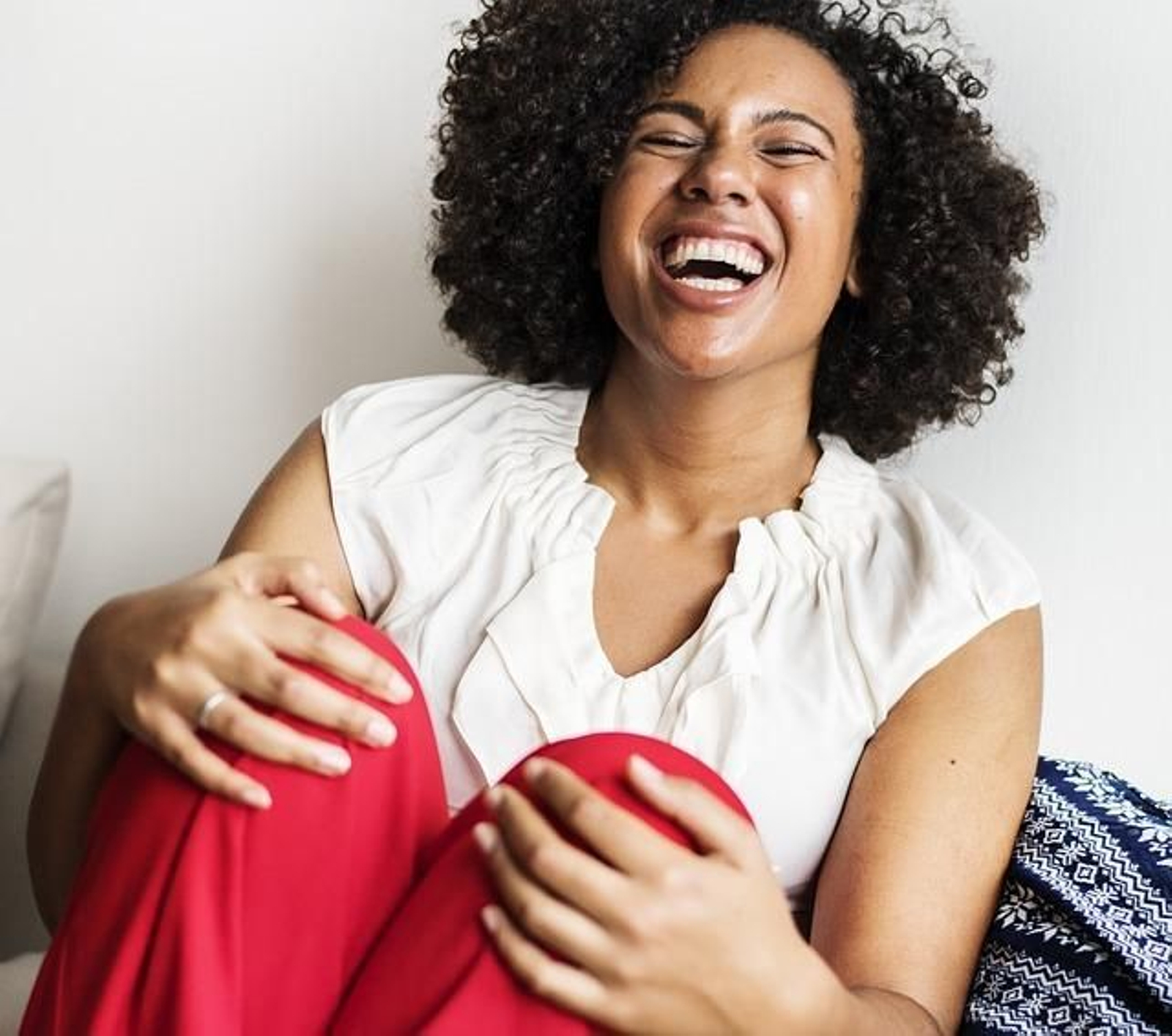 #YoNoApagoLaLuz es el nuevo movimiento social que empodera a las mujeres con complejos