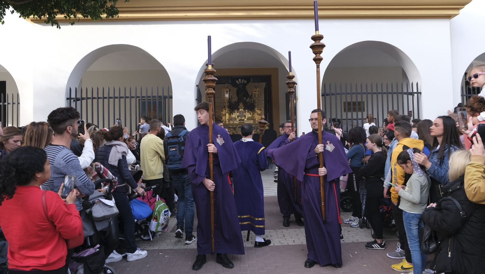 La procesión del Encuentro por las calles de Almería, en imágenes