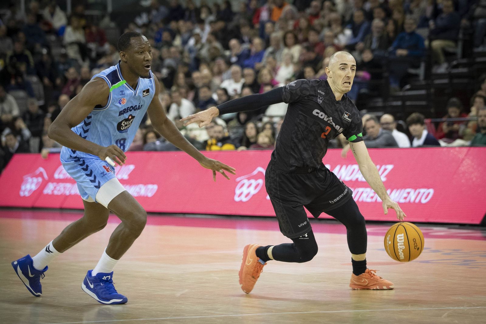 Las mejores imágenes del Covirán Granada-Río Breogán