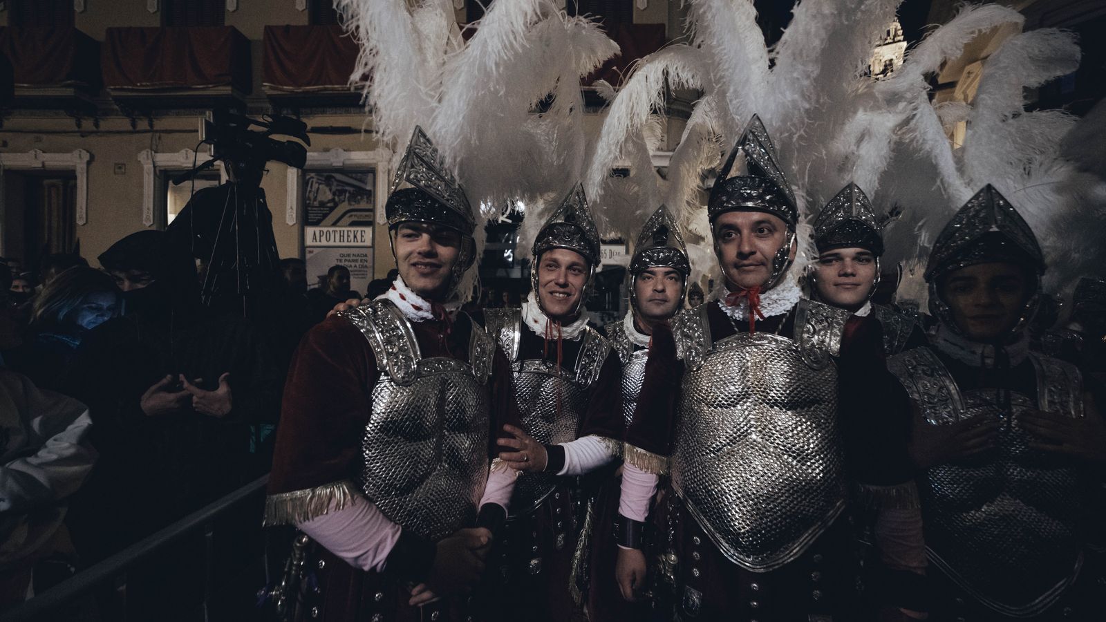 Los Armaos de la Hermandad de la Macarena.