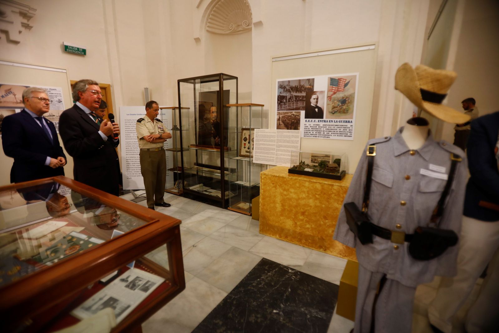 La exposición 'Cuba, Puerto Rico y Filipinas, 1492-1898 cuatro siglo de gestas en ultramar', en imágenes